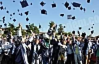 ÖĞRETMEN ADAYLARI KEP ATTI