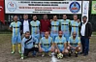 ÖNCE YENDİLER SONRA MEKÂNLARINDA BALIK YEDİLER...