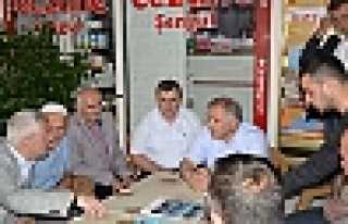 ONLAR ALKIŞ YAPAR, BİZ HİZMET YAPARIZ