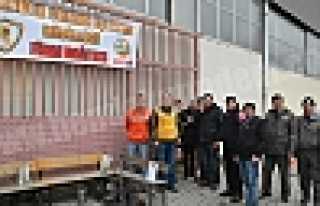 ORMAN HAFTASINDA FİDAN DAĞITTILAR