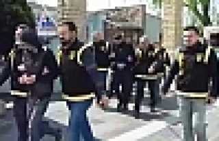 OTOMOBİL HIRSIZLARI YAKALANDI