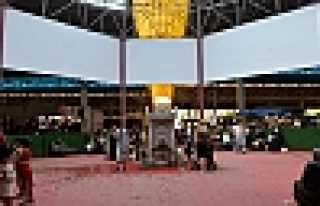 Pazar Yerinin Buluşma Noktası Oldu