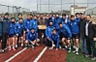 Pehlivan’dan Futbolculara Tatlı Sürprizi