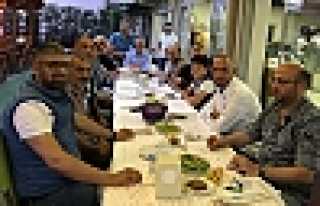 Pideci Ayhan İftar Verdi