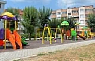 Polis Blokları Parkı Yenilendi