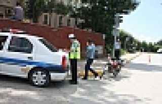 POLİS UYGULAMALARINI MOTOSİKLET SÜRÜCÜLERİNE...