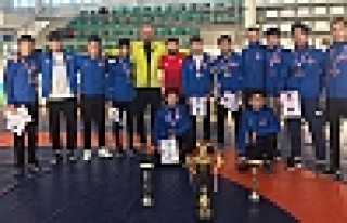 Rusya'da Madalyaları Topladılar