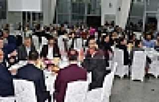 SAĞLIKÇILAR YEMEKTE BULUŞTU