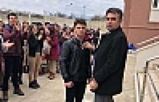 ŞAMPİYON OKULUNDA ALTINLA ÖDÜLLENDİRİLDİ