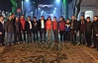 ŞAMPİYONLARA HAVAİ FİŞEKLİ KARŞILAMA