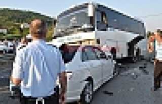 SANAYİ IŞIKLARINDA KAZA 5 YARALI