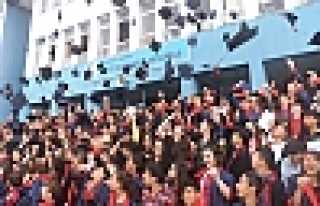 ŞEHİT MAHMUTBEY’DE MEZUNİYET TÖRENİ