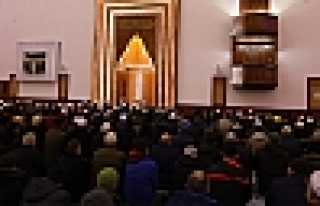 Şehitler İçin Sabah Namazında Buluştular