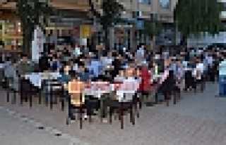 ŞENER'DEN ÇEYREK ASIRLIK GELENEK