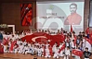 Seninle Gurur Duyuyoruz