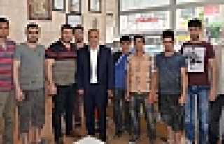 SİYASİ İSTİKRAR SÜRMELİ, TÜRKİYE BÜYÜMELİ