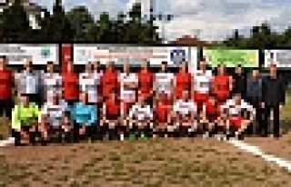 ŞÖHRETLERDE BEYAZ TAKIM KAZANDI