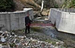 SU YERİNE PARA AKTI