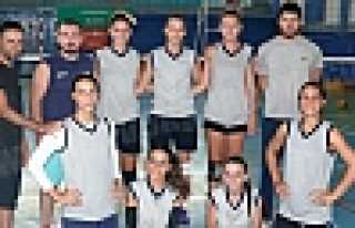 SULTANLAR HIZ KESMİYOR