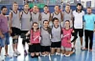 SULTANLAR LİGE HAZIRLANIYOR