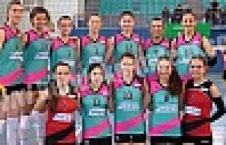 SÜPERSİNİZ KIZLAR