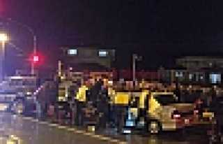 Sürücü Araçta Sıkıştı