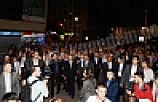 TAM KADRO İHSANOĞLU’NU KARŞILADILAR 