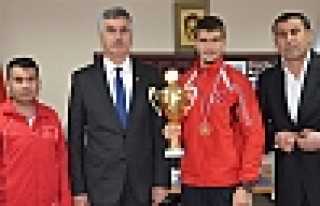 TEBRİKLER AVRUPA ŞAMPİYONUNA