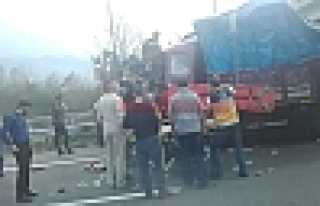 SÜRÜCÜSÜ KABİNDE SIKIŞTI