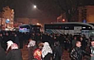 UMRECİLERE MUHTEŞEM UĞURLAMA