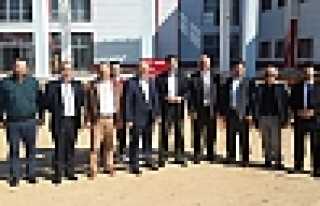 ÜSTÜN, HENDEK’TE