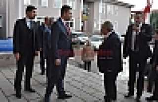 Vali’den İadeyi Ziyaret