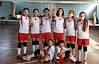 VOLEYBOLDA ŞEHİT MAHMUTBEY DAMGASI