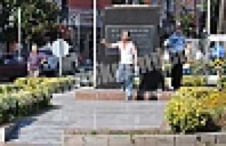 YANMAKTAN POLİS KURTARDI