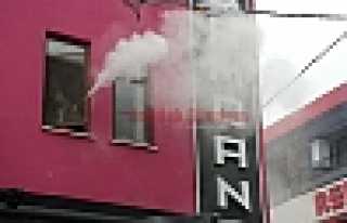 YANMAYA BAŞLAYAN ELEKTRİK KABLOSU KORKUTTU