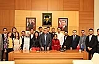  YARINLAR HEP AYDINLIK OLACAK