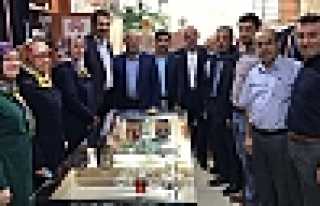 YAVUZ HENDEK’TE ZİYARETLERDE BULUNDU