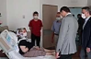 Yavuz Yaralıları Ziyaret Etti