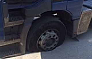 YENİ MAHALLEDE YOLDA ÇÖKME