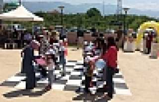 YENİMAHALLE ANAOKULUNDA 23 NİSAN COŞKUSU