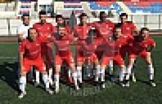 Yenimahallespor 1 Puanla Döndü