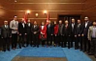 YEŞİLAY SAKARYA ŞUBESİ’DEN VALİYE ZİYARET