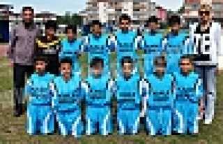 YEŞİLYURT VE Ş.MAHMUTBEY FİNALE ÇIKTI