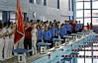 YÜZMEDE YARI FİNAL