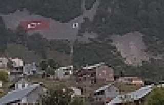 ZİRVEDEKİ ATATÜRK SEVGİSİ