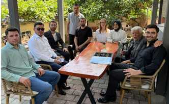 AK Parti Gençlik Kolları’ndan Bayramda Anlamlı Ziyaretler