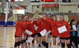 Şampiyon Orhangazi Anadolu Lisesi Oldu.