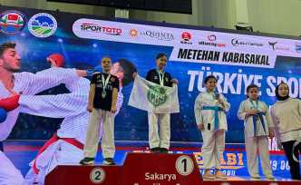 Karate Liginde 16 Madalya