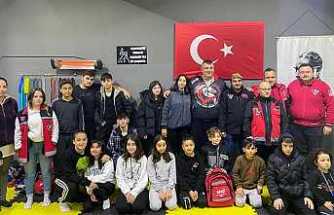 Fihgt Akademi Spor Kulübü Öğrencilerine Eğitim