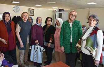 Hendek’te Kadınlar Hem Sosyalleşiyor, Hem de Aile Bütçesine Katkı Sağlıyor